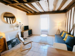 FONTAINEBLEAU RUE GRANDE - Chez Alexis